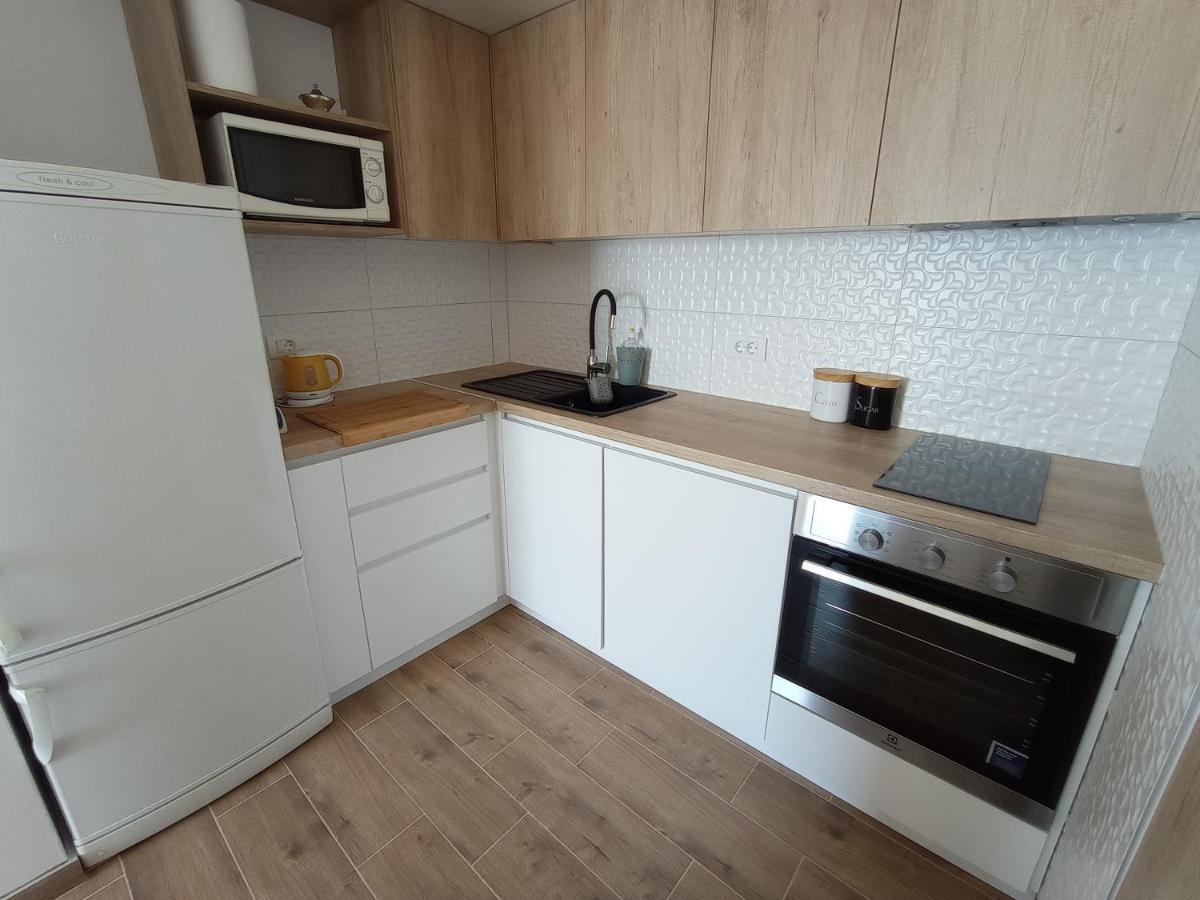 Cozy Apartmant With A Sea View In โอราซัซ ภายนอก รูปภาพ