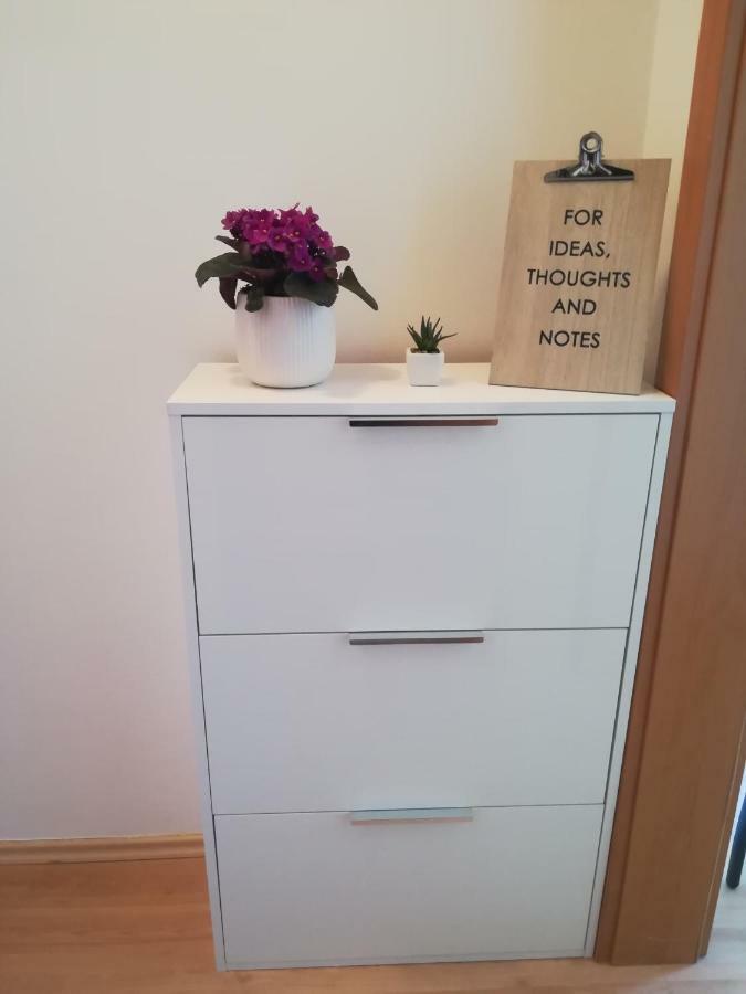 Cozy Apartmant With A Sea View In โอราซัซ ภายนอก รูปภาพ